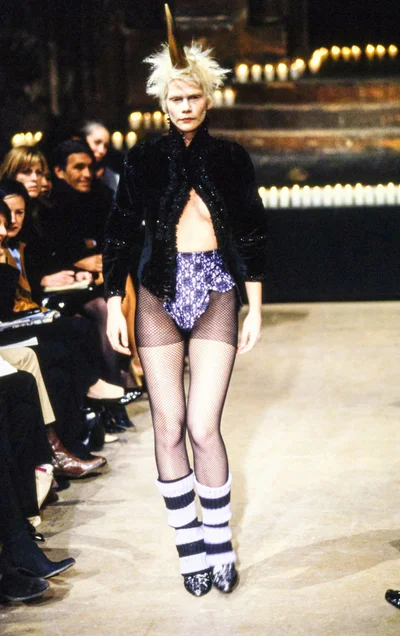 Look 10